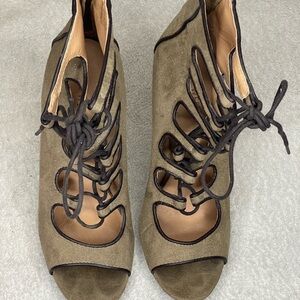 Nine West Heels Lace-Up Design